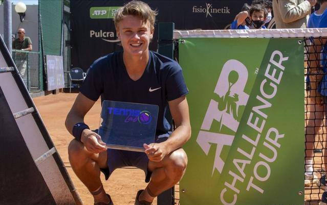 人惊喜的战 人惊喜的战